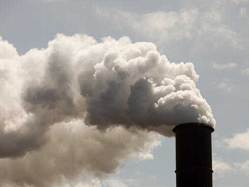 Emissions from the Bluescope steel works at Port Kembla, Wollongong, Australia. Emissions from the Bluescope steel works at Port Kembla, Wollongong, Australia